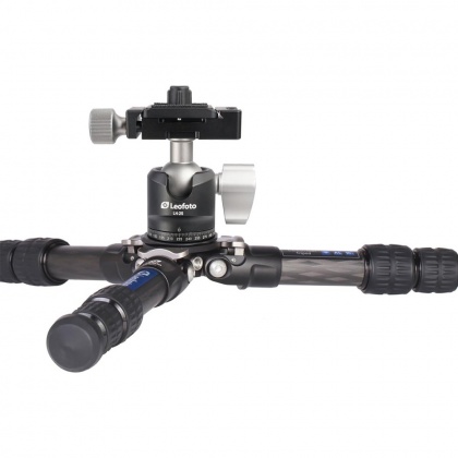 Leofoto Ranger LS-223C carbon fibre tripod with LH-25 Ballhead
