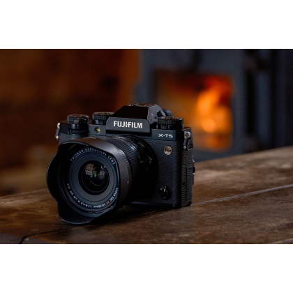 Fujifilm X-T5 Mirrorless Camera, Silver with XF 16-50mm lens
