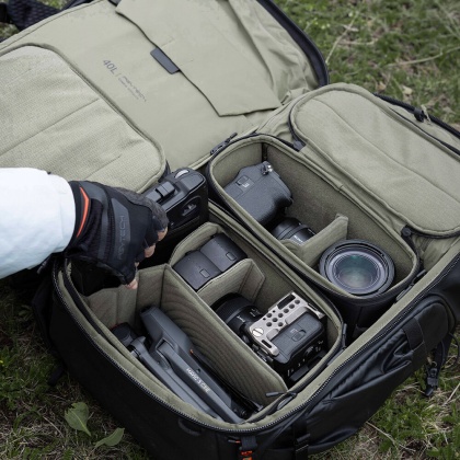 PGYTECH OnePro Flex Backpack 40L with Camera Insert L, Space Black