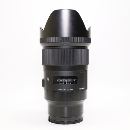 Used Sigma 35mm f1.4 DG Art lens for Sony FE Used Sigma 35mm f1.4 DG Art lens for Sony FE