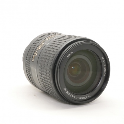 Used Nikon AF-S 18-300mm f3.5-6.3 DX VR lens Used Nikon AF-S 18-300mm f3.5-6.3 DX VR lens