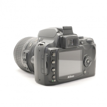 Used Nikon D40X DSLR with 18-55mm lens