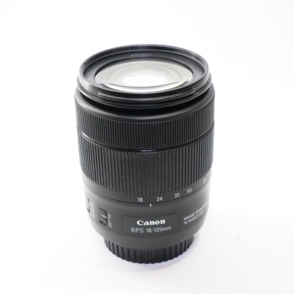 Used Canon EF-S 18-135mm f3.5-5.6 IS USM lens Used Canon EF-S 18-135mm f3.5-5.6 IS USM lens