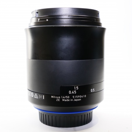 Used Zeiss Milvus 50mm f1.4 lens for Canon EOS