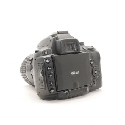 Used Nikon D5000 DSLR with 18-55mm lens Used Nikon D5000 DSLR with 18-55mm lens