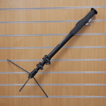 Used Manfrotto 682B Pro Self Standing Monopod with Retractable Legs Used Manfrotto 682B Pro Self Standing Monopod with Retractable Legs
