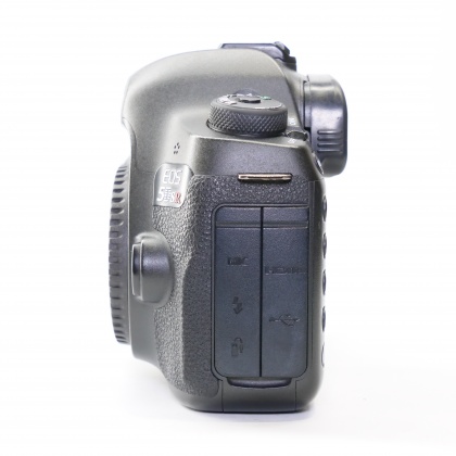 Used Canon EOS 5D SR Full frame DSLR body Used Canon EOS 5D SR Full frame DSLR body