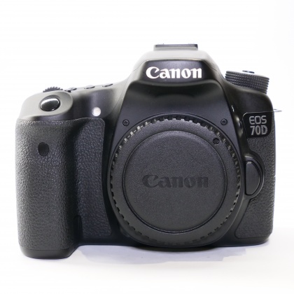 Used Canon EOS 70D DSLR body Used Canon EOS 70D DSLR body