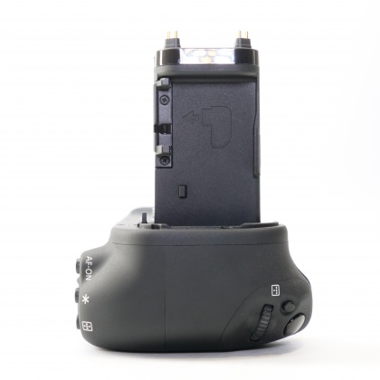 Used Canon BG-E21 Battery grip for the EOS 6D MkII Used Canon BG-E21 Battery grip for the EOS 6D MkII
