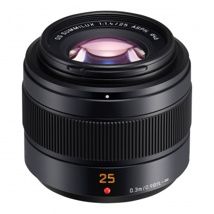 Panasonic 25mm f1.4 II Leica DG Summilux Aspherical lens