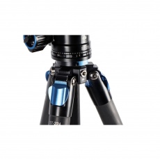 Sirui Superb Traveller 224 Carbon Fibre Tripod with ST-20 Ball Head Sirui Superb Traveller 224 Carbon Fibre Tripod with ST-20 Ball Head