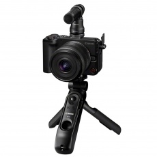 Canon EOS R50 V with RF-S 14-30mm lens, Creator kit