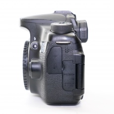 Used Canon EOS 70D DSLR body Used Canon EOS 70D DSLR body