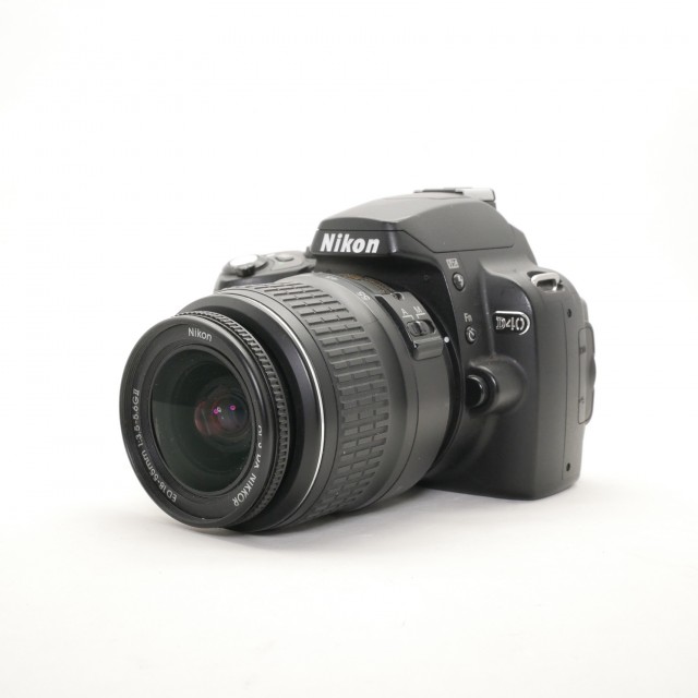Nikon Used Nikon D40 DSLR with 18-55mm lens