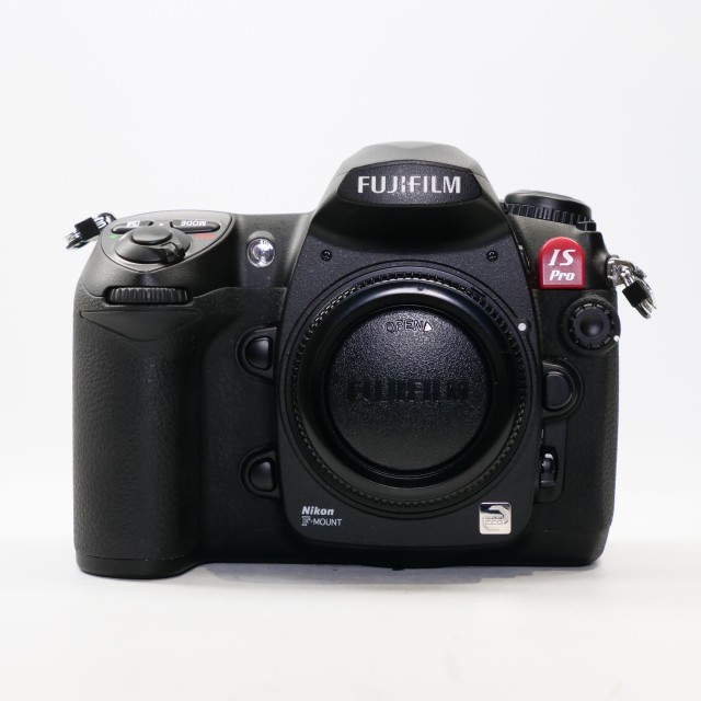 Fujifilm Used Fujifilm FinePix IS Pro Full-spectrum DSLR body