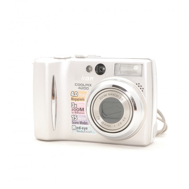 Nikon Used Nikon Coolpix 4200 digital compact camera, silver